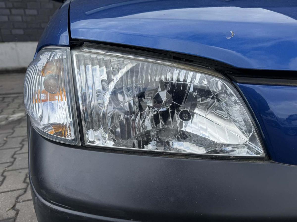 Mazda Demio Bj.2000 original Scheinwerfer vorn rechts